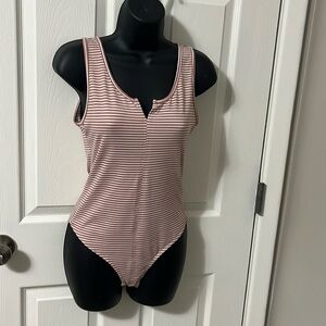 Striped mauve/white bodysuit